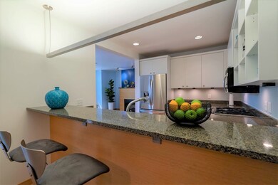 15 S Broom St unit 204, Madison, WI 53703 - photo 6