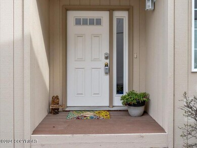 04-Front Exterior_IMG_2394