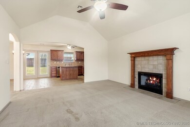 5420 S Redbud Place, Sand Springs, OK 74063 - photo 7