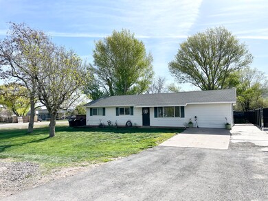 490 N 200 E, Parowan, UT 84761 - photo 2