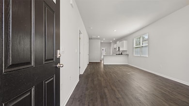 Calloway 3 842 Feldspar Manor lot 9E 005