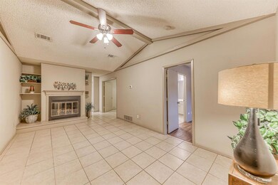 5020 Maryanna Way, North Richland Hills, TX 76180 - photo 4