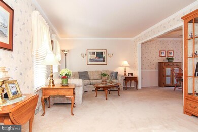 634 Tanglewood Dr, Sykesville, MD 21784 - photo 4