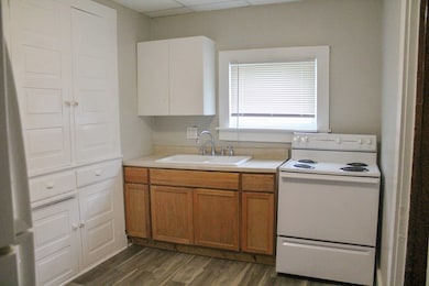 328 W 4th St, Ashland, OH 44805 - photo 6