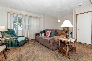 FamilyRoom-1