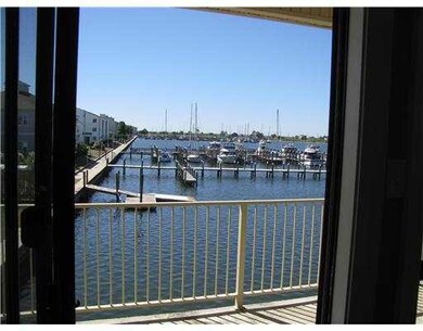 Waterfront/Dock/Pier.