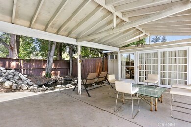 22241 Ybarra Rd, Woodland Hills, CA 91364 - photo 3