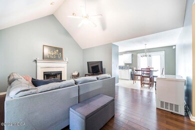 564 Loblolly Ln 9
