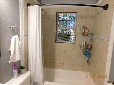 1107 Oakwood Dr, Denton, TX 76205 - photo 6