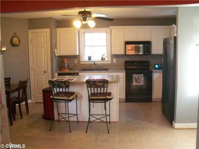 28057 Lewis Moore Rd, Ruther Glen, VA 22546 - photo 4