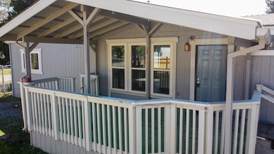 Closeup of Front Deck
