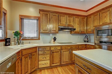 Stainless Steel appliances, too