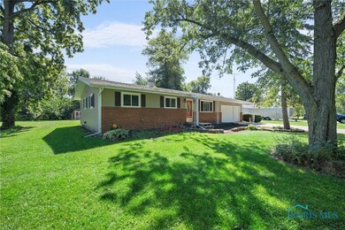 783 Nottingham Dr, Genoa, OH 43430 - photo 2