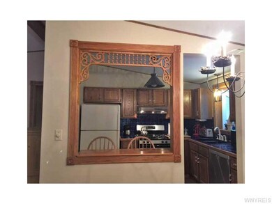 Kitchen Dining 6649 Burke, Hamburg, NY -  kitchen 