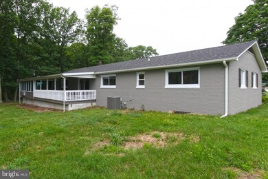 7423 Hawkins Dr, Hanover, MD 21076 - photo 7