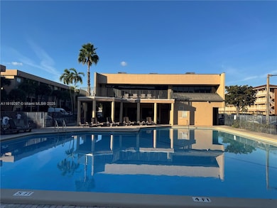 Country Lane Condominiums unit 232, Hialeah, FL 33015 - photo 5