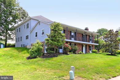 8107 Hudson Falls Way, Springfield, VA 22153 - photo 2