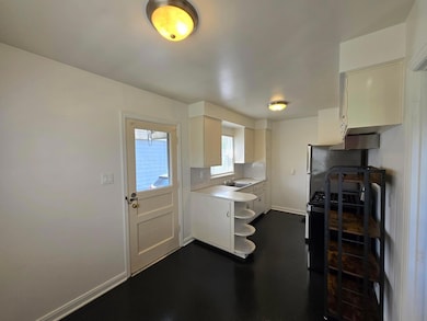 594 Chatham Rd, Columbus, OH 43214 - photo 7