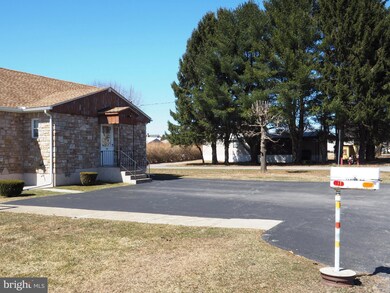 73 Ryan Ave, Tamaqua, PA 18252 - photo 3