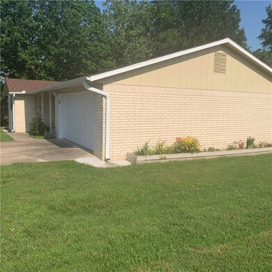 side entrance to back yard