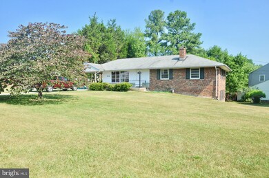 1 Chapel View Ct, Silver Spring, MD 20904 - photo 6