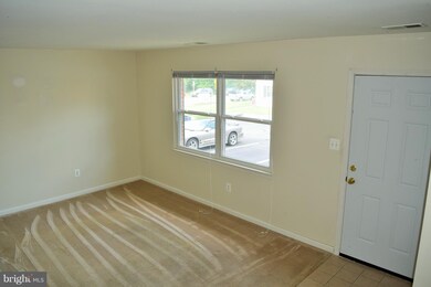 8625 Ashby Ct, Marshall, VA 20115 - photo 2