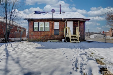 8373 Elmore Ave, Saint Louis, MO 63132 - photo 7