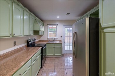 3216 Campanario Cir, Edinburg, TX 78539 - photo 7