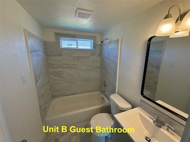 8214 Livingston St unit B, Houston, TX 77051 - photo 6