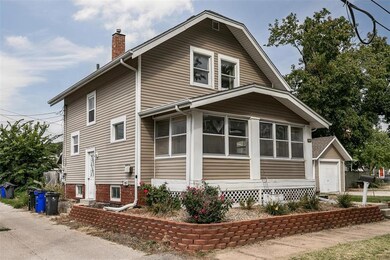 716 10th St NW, Cedar Rapids, IA 52405 - photo 3