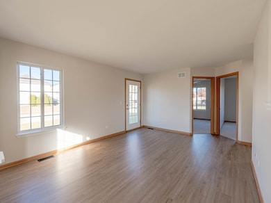 1559 Bluestem Ln, Minooka, IL 60447 - photo 3