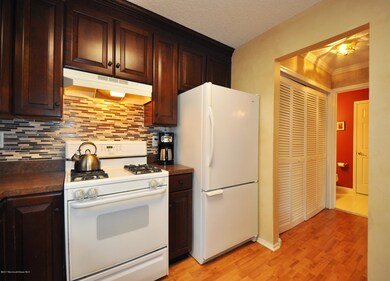 24 Madison Ct, Tinton Falls, NJ 07712 - photo 5