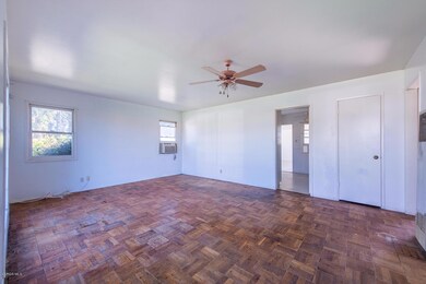 664MapleSt-4