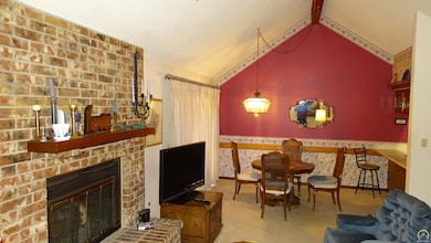 5634 SW Hawick Ln, Topeka, KS 66614 - photo 7