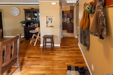 926 Hobson St, Lander, WY 82520 - photo 4