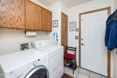020_Laundry Room