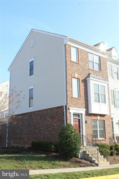 42832 Sykes Terrace, Chantilly, VA 20152 - photo 2