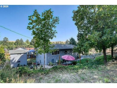 100 W Wallace St, Weston, OR 97886 - photo 3