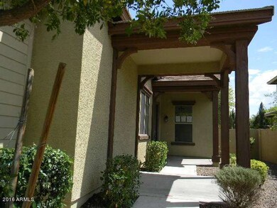 023-407475 Front Porch 1