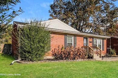 215 Kim Ct, Louisville, KY 40214 - photo 2