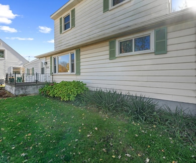 28109 Goddard Rd, Romulus, MI 48174 - photo 5