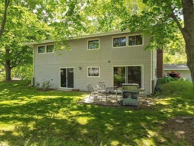 3 Miles Cir, Andover, MA 01810 - photo 3