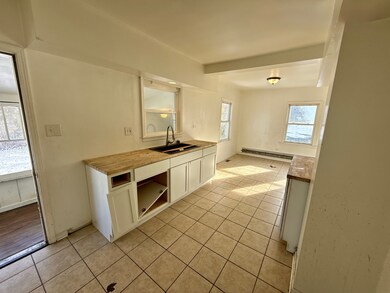 16963 Winchester Ave, Hazel Crest, IL 60429 - photo 4