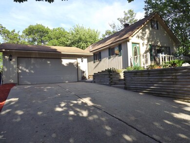 Side View/Exterior