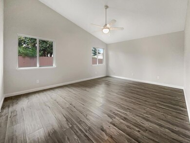 1172 Willow Creek Dr, Yuba City, CA 95991 - photo 4