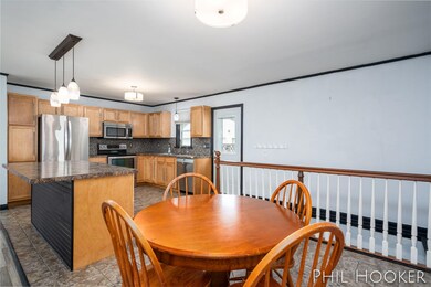 1833 Carlton Ave-18