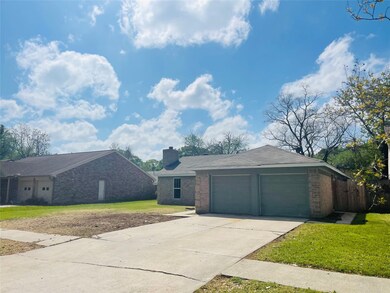 10123 Trade Winds Dr, Houston, TX 77086 - photo 2