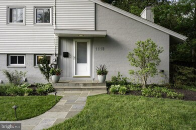 1110 Waynewood Blvd, Alexandria, VA 22308 - photo 2