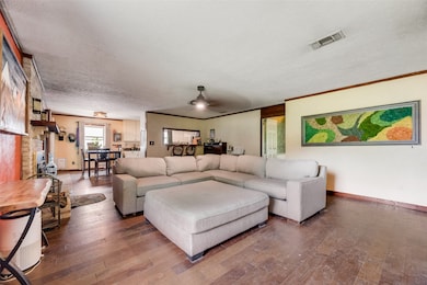 1809 N Trinity Rd, Denton, TX 76208 - photo 2