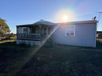 300 Toliver Ln, Industry, TX 78944 - photo 4